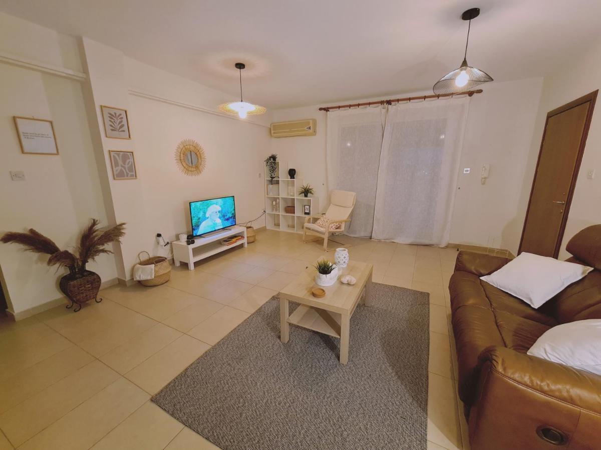 Stay Sunny Palms Apartment Oroklini Exterior foto